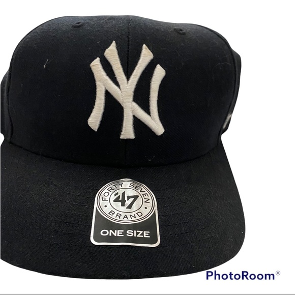 2/15$ NY cap - Picture 1 of 4